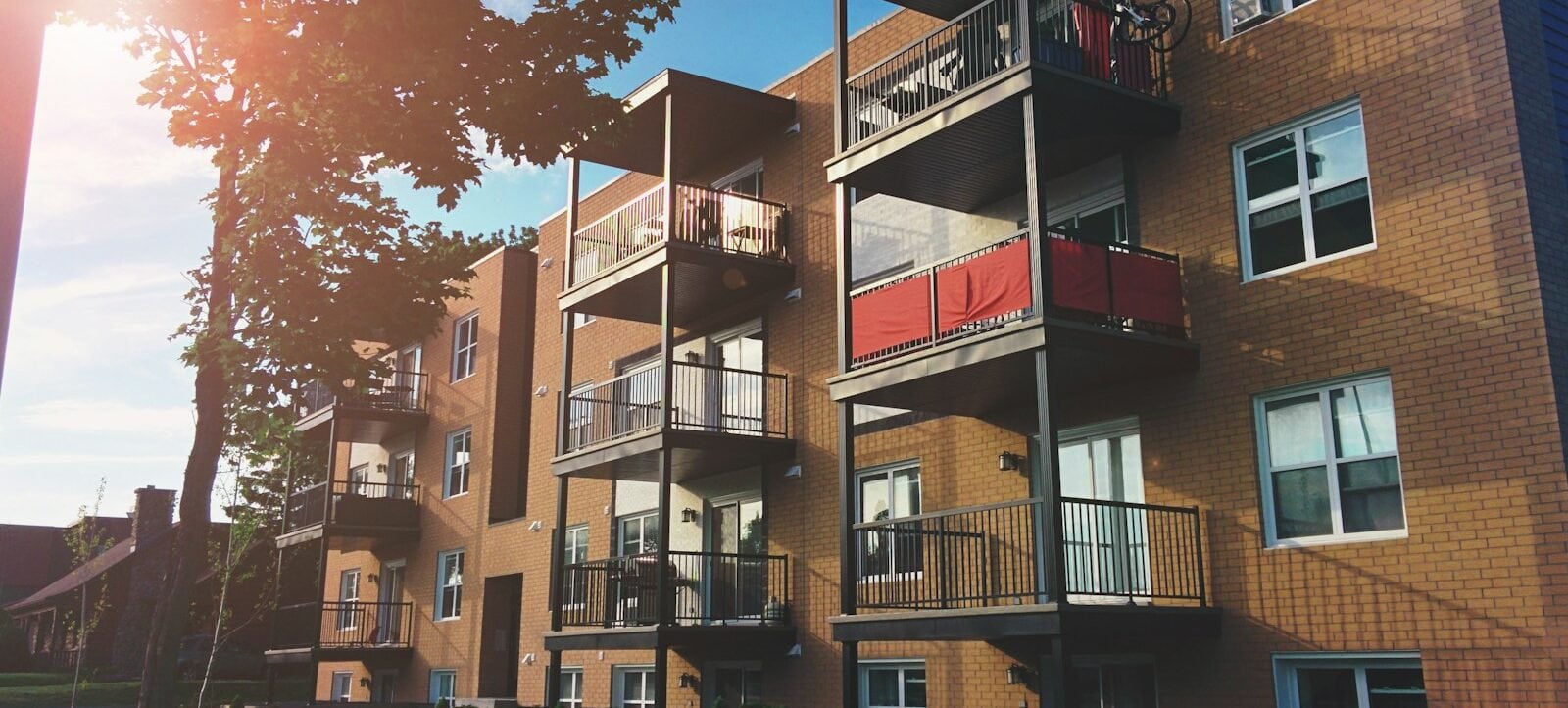 brown 4-layer bricked building
